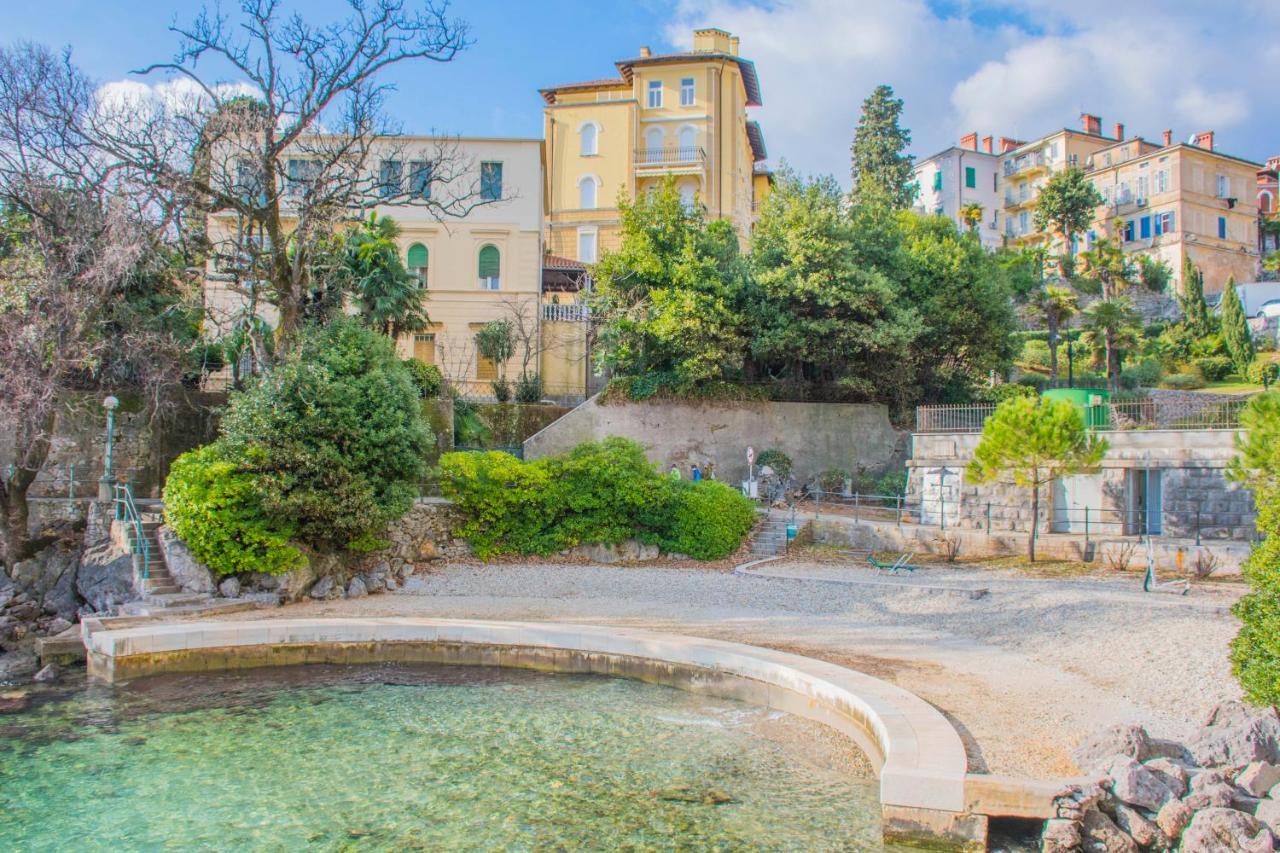 Apartments Anita Near Opatija With Private Parking マトゥリ エクステリア 写真