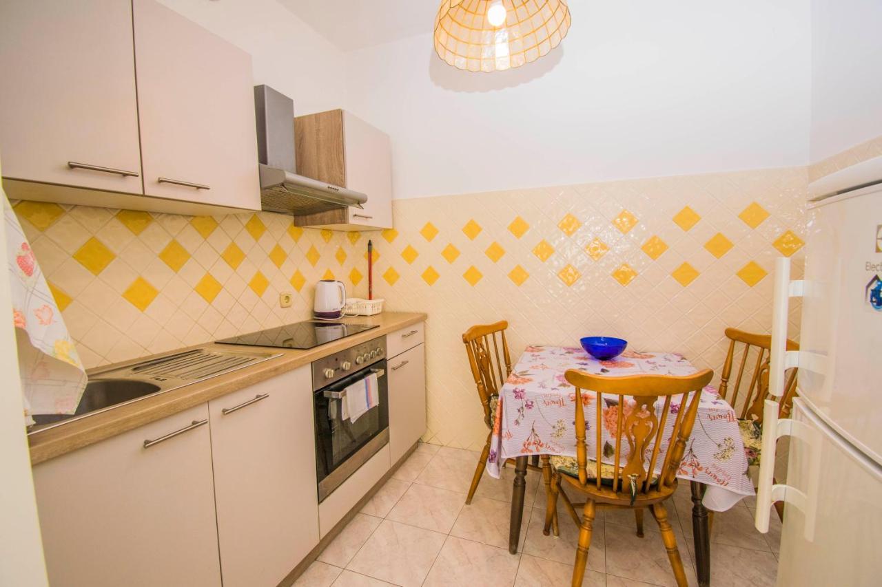 Apartments Anita Near Opatija With Private Parking マトゥリ エクステリア 写真