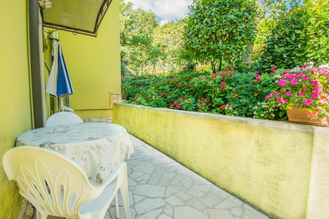 Apartments Anita Near Opatija With Private Parking マトゥリ エクステリア 写真