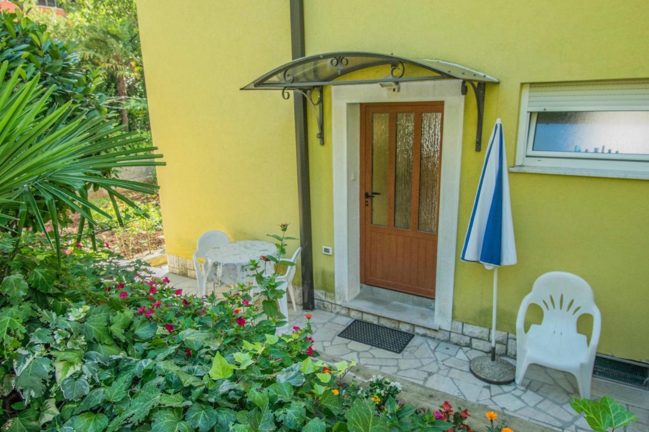 Apartments Anita Near Opatija With Private Parking マトゥリ エクステリア 写真
