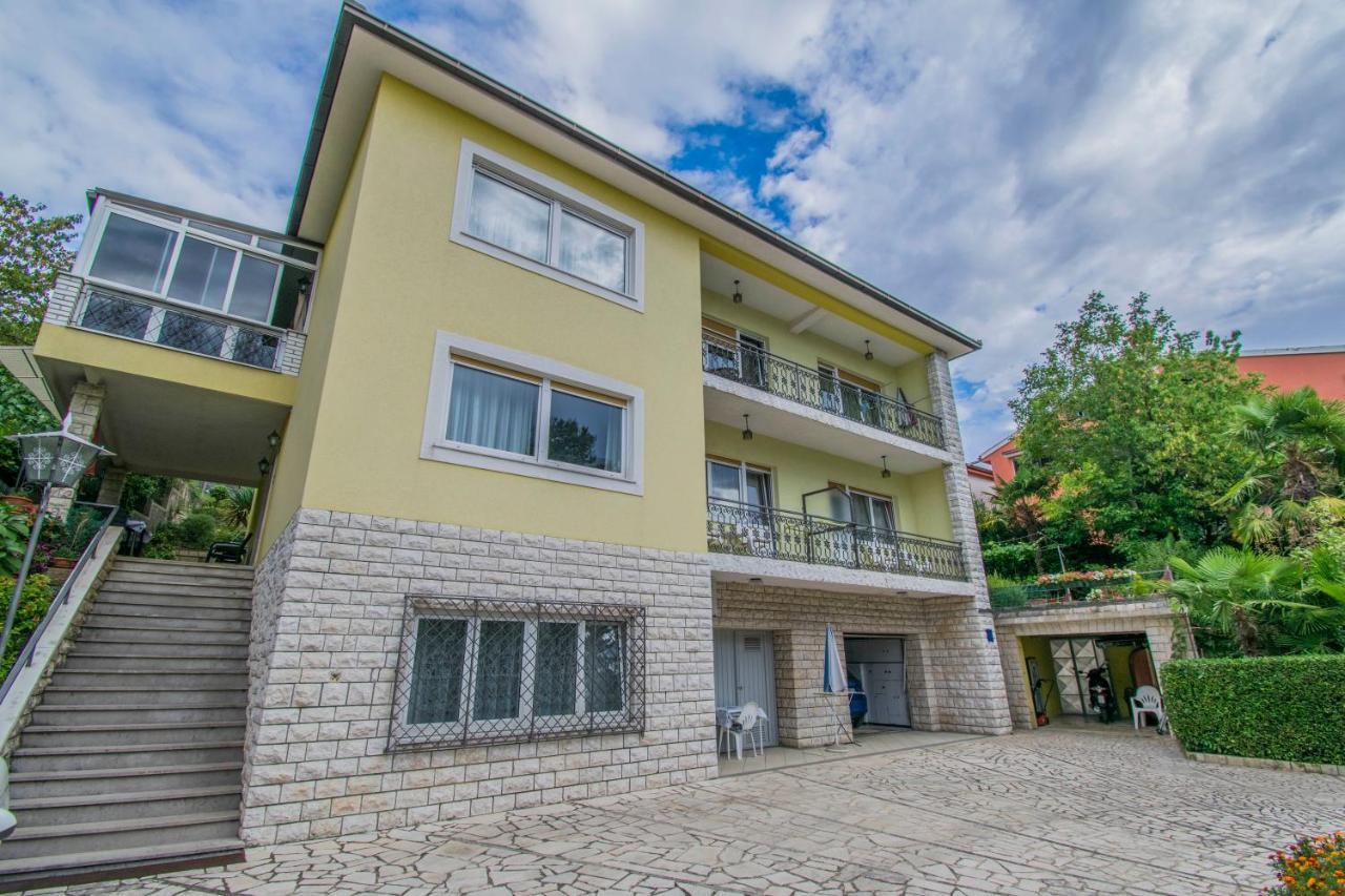 Apartments Anita Near Opatija With Private Parking マトゥリ エクステリア 写真