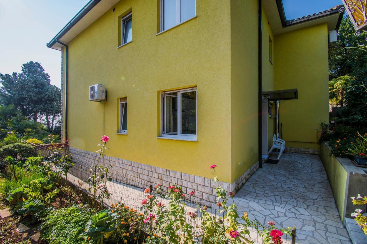Apartments Anita Near Opatija With Private Parking マトゥリ エクステリア 写真