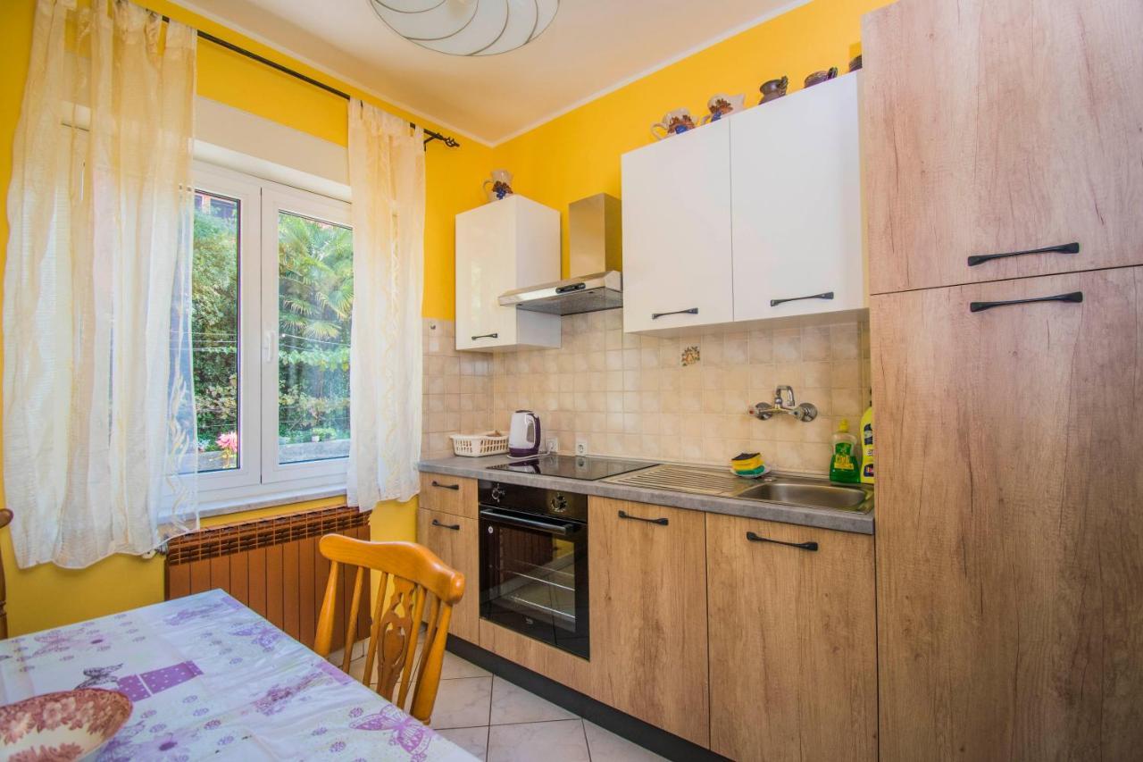 Apartments Anita Near Opatija With Private Parking マトゥリ エクステリア 写真
