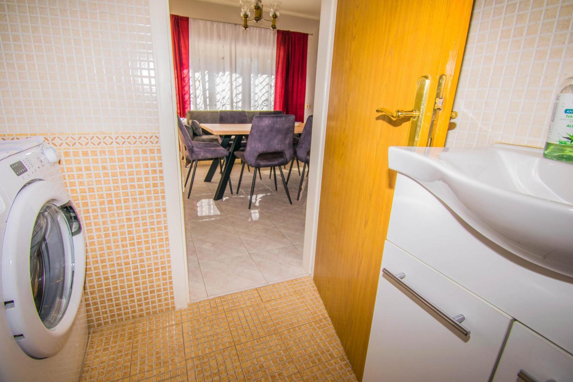 Apartments Anita Near Opatija With Private Parking マトゥリ エクステリア 写真